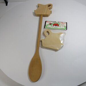 Pitcher/Basin Wooden Spoon and (2) wood shapes 1980s unfinished craft